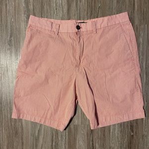 Banana Republic Aiden Pink Pin Stripe Shorts - Men's Size 34